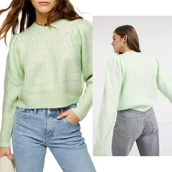 Topshop Sweaters - Topshop Pleated Sleeve Crew Neck Women's Sweater Pastel Green Size: Medium NWOT